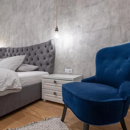Dream 2bdr 2bthr At The Location Apartment *