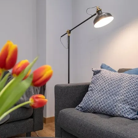 Apartment Dream 2bdr 2bthr At The Location *