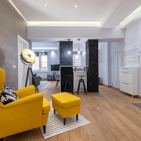 Dream 2bdr 2bthr At The Location Apartment