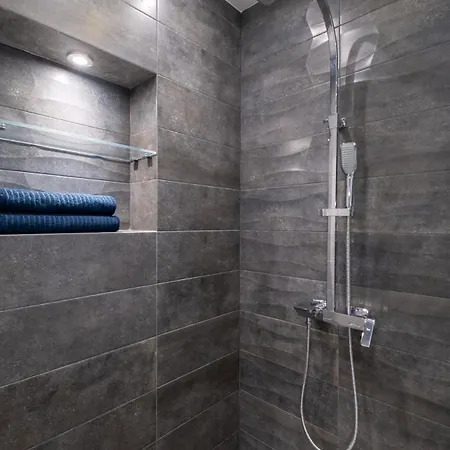 Apartment Dream 2bdr 2bthr At The Location Sofia